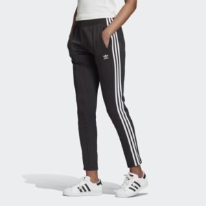 Adidas GD2361 Primeblue SST Trainingsbroek Zwart-Wit angled with model