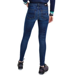 Tommy Jeans Sylvia Super Skinny spijkerbroek DW0DW09008 model back